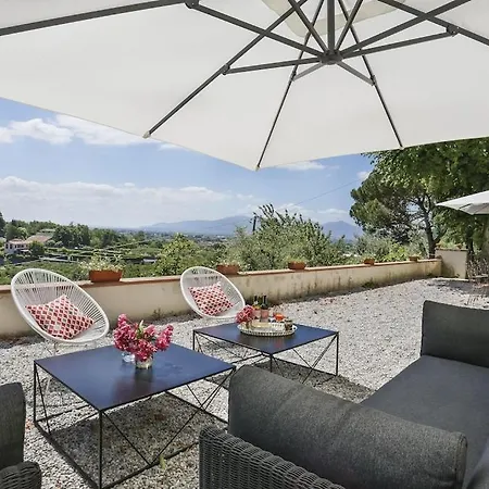 Fully Serviced With Breathtaking Views Villa